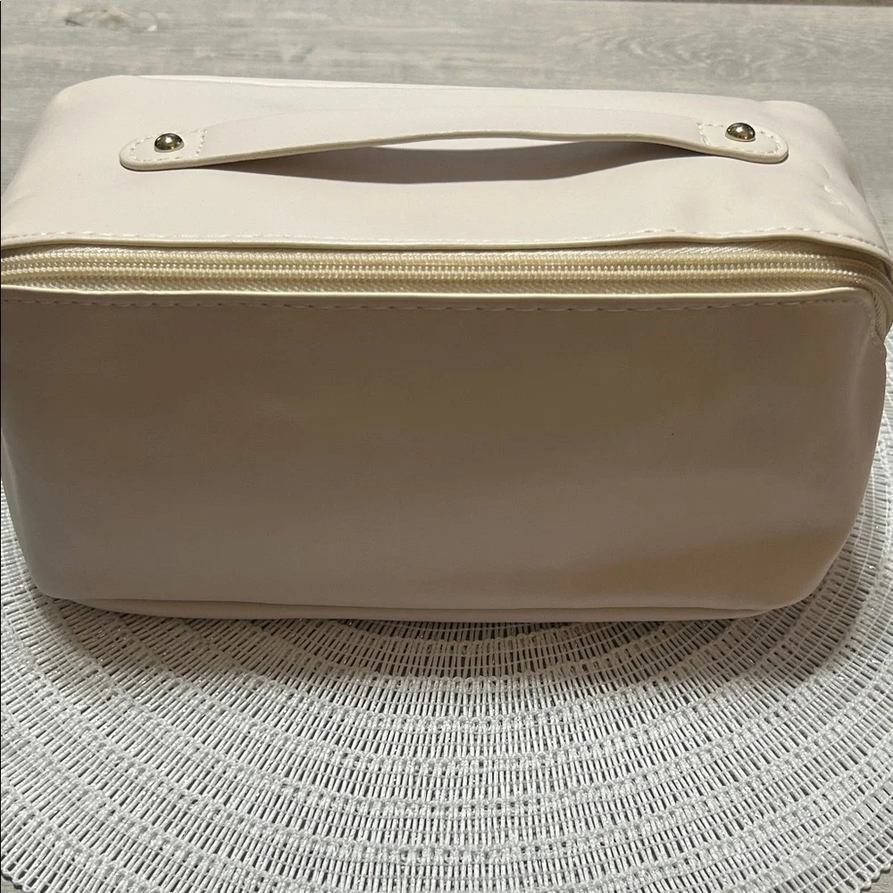 NEW Large Travel Makeup Bag - Pink or Cream